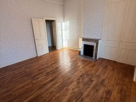 appartement 59 m² – rez-de-chaussée – idéal profession libérale / habitation