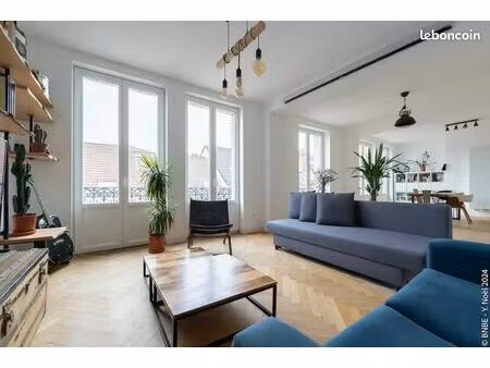 t4 78 5m2 - rénové et meublé - 1075 charges comprises