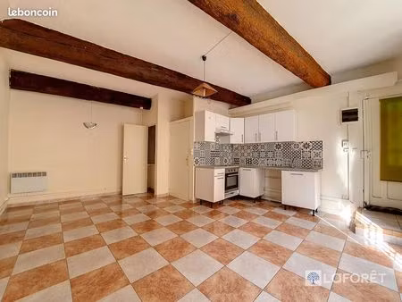 studio 1 pièce 28 m²