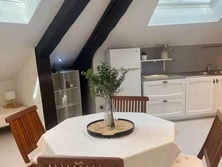 à louer à voiron  secteur rue genevoise  bel appartement meublé