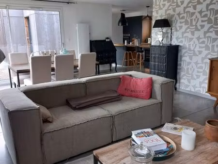 maison contemporaine à plouha : emplacement idéal entre commerces et mer