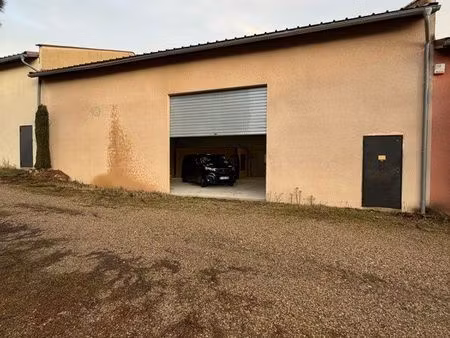 dépôt entrepôt