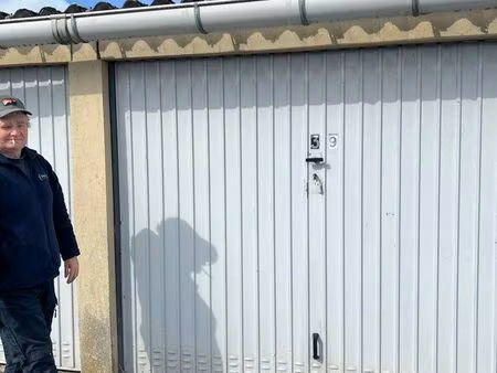location de garages à breteuil sur iton