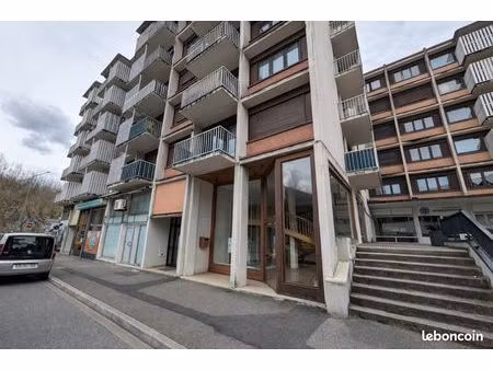 local commercial 120 m²