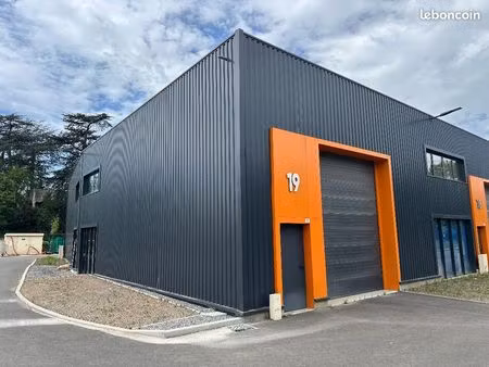 local activité / showroom