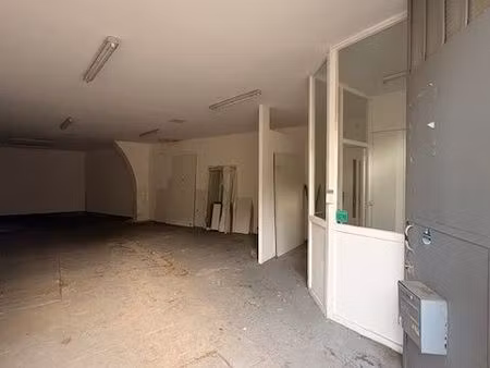 particulier loue local commercial