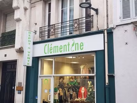 local commecial 140m² + sous-sol
