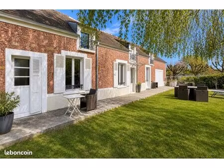 maison 9 pièces 150 m²
