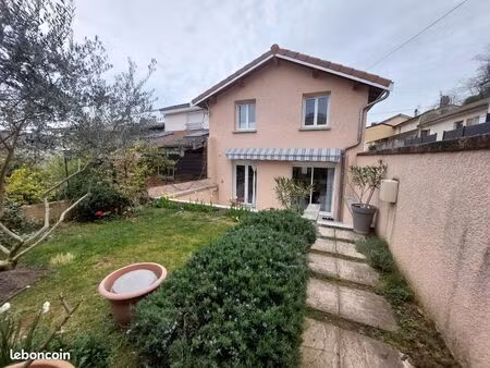 maison de ville 88 m² les roches-de-condrieu