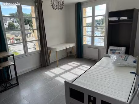 studio 23m2 vue port saint goustan