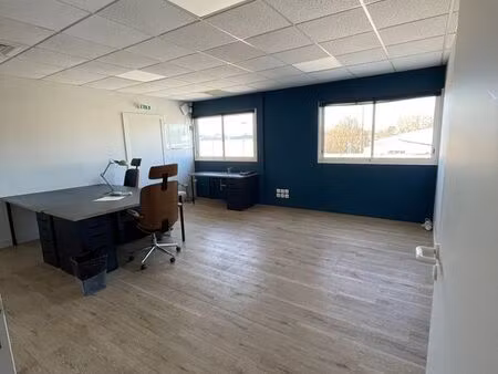 bureau 24 m2 dans espace de co-working (proximité gare de vertou)