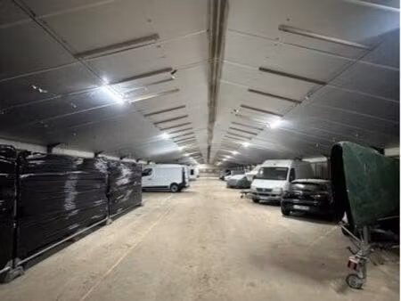box de stockage / hivernage / garde meuble / emplacement
