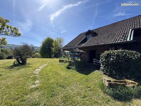 maison 16 pièces 266 m²