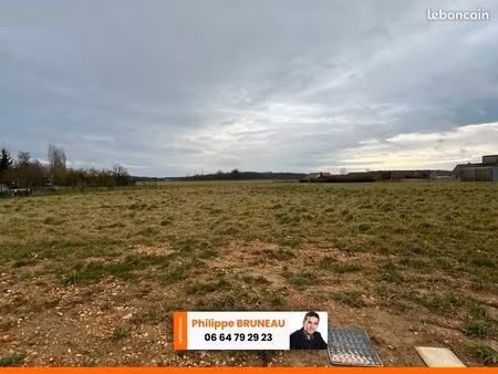 terrain 1 013 m² marcilly la campagne