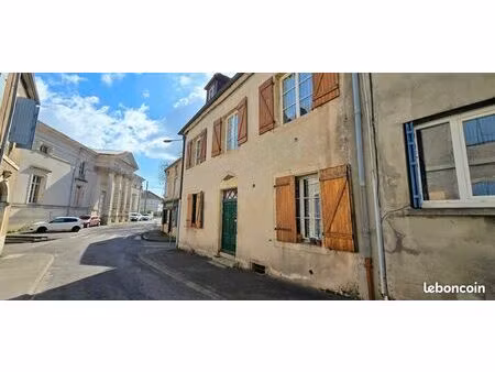 appartement 3 pièces 55 m²