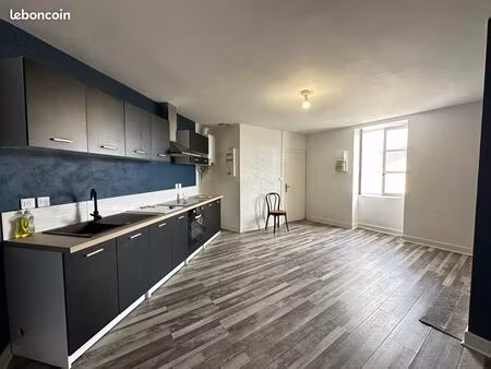 appartement 85 m²  garage et parking
