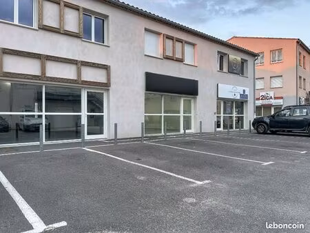 local commercial 60m2
