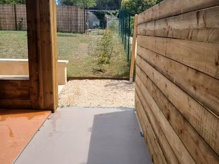 t3 rdc terrasse/jardin proche hôpital