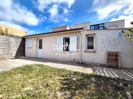 studio 1 pièce 20 m²
