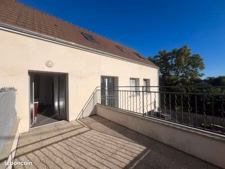 appartement duplex 2 pièces avec terrasse et parking
