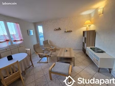 chambre 1 pièce 11 m²