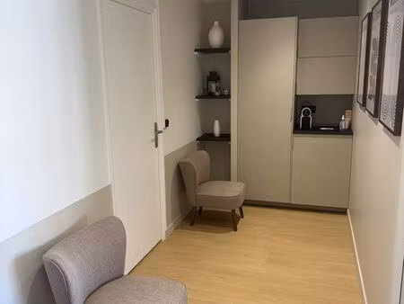 bureau refait à neuf