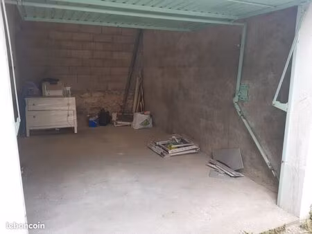 à louer – box sécurisé 15 m² (rue de l’yser)