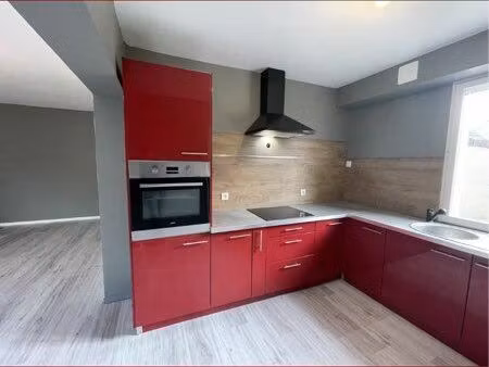 ensemble de quatre maisons locatives à vendre sur melleville