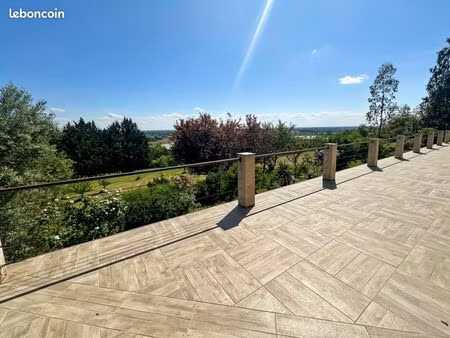maison 6 pièces 180 m²