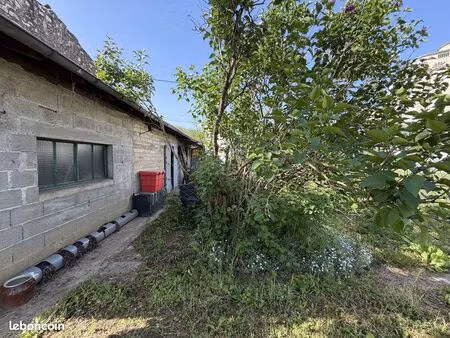 terrain 339 m² fleurance