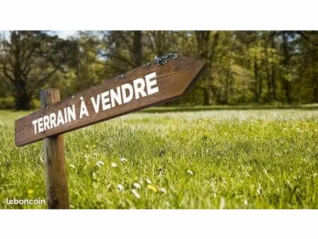terrain 2 300 m² droisy