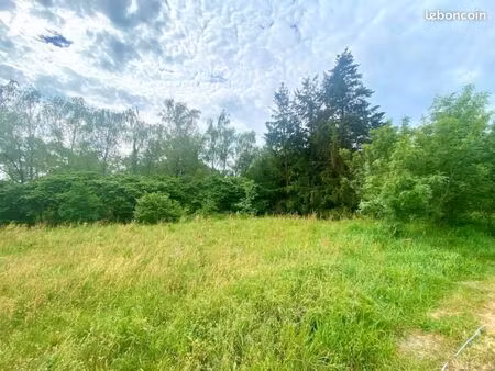 terrain 482 m² cugand