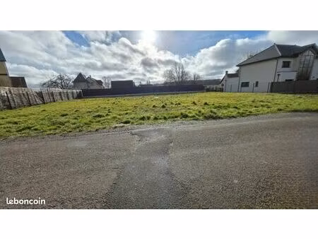 terrain 989 m² parville