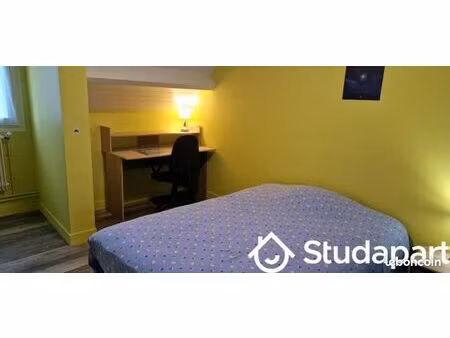 chambre 1 pièce 12 m²
