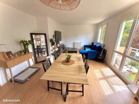 ? t3 meublé entièrement rénové – 76 m² – garage fermé – lillebonne