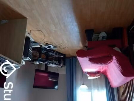 chambre 1 pièce 11 m²