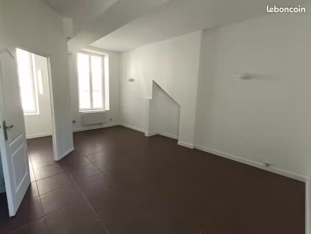 studio 1 pièce 26 m²