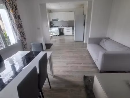 chambre 1 pièce 15 m²