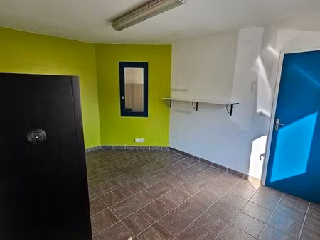 local + 2 bureaux