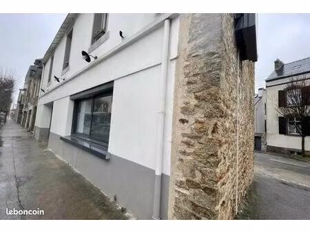 bureau 85 m²