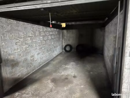 box parking