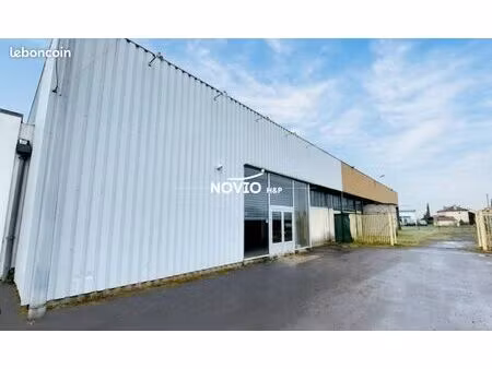 local 1300 m² lussac-les-châteaux