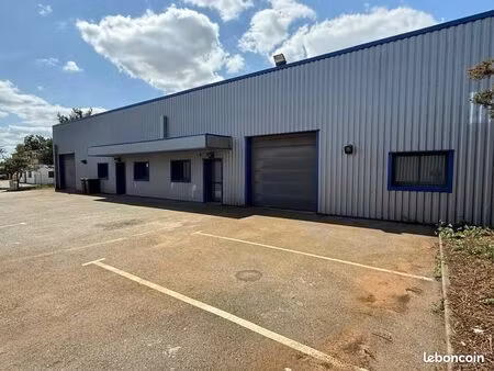 local d'activité 180 m²