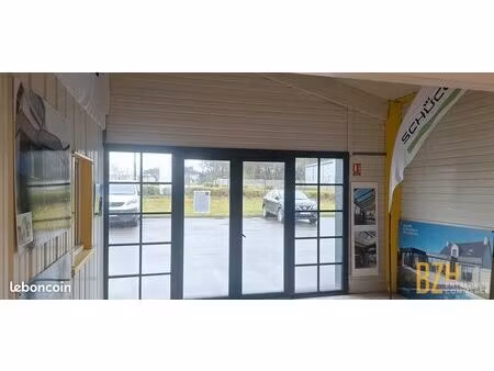 local 305 m² vannes