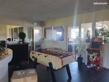 local d'activité de 210m² à louer