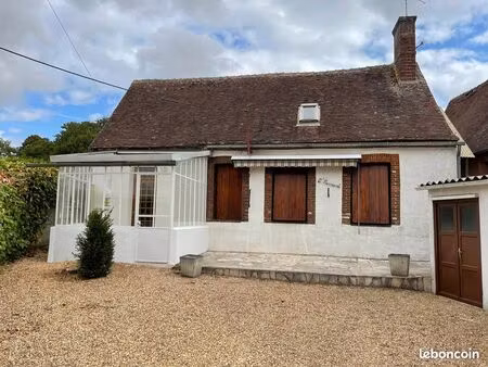 maison lumineuse avec cuisine ouverte et garage à laons