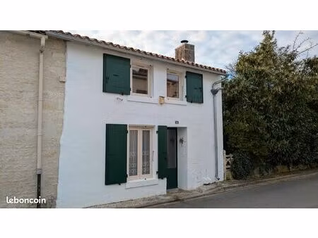 maison de village centre bourg de maillezais