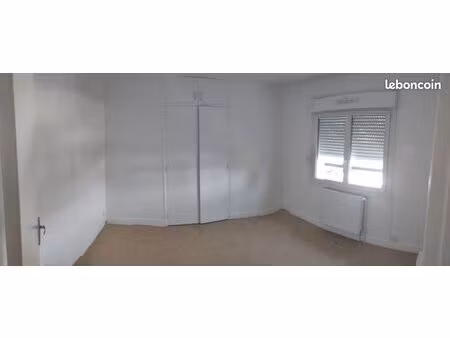 appartement t2 rénové – 1 chambre – proche gare et centre-ville – châteaudun