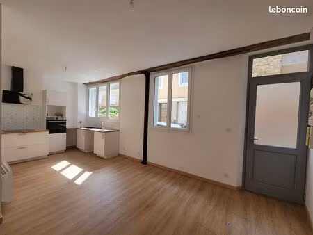 appartement  rez-de-chaussée  proche commerces