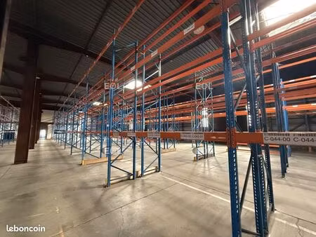 local bureaux 2 800 m²
